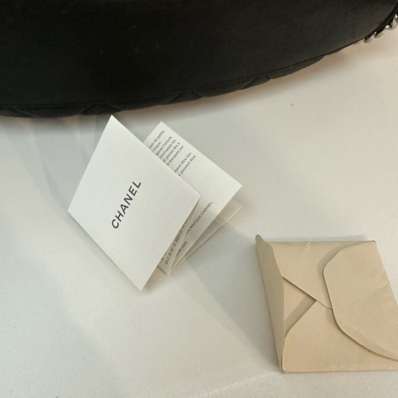 Authentic chanel bag - Picture 10 of 10